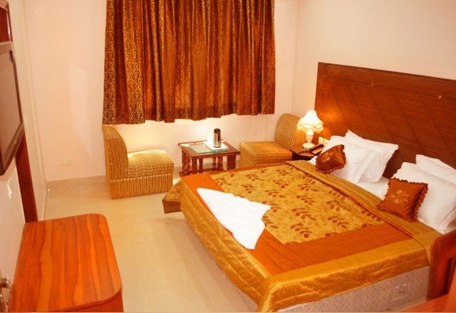 Hotel Kyron Delhi  Exteriör bild