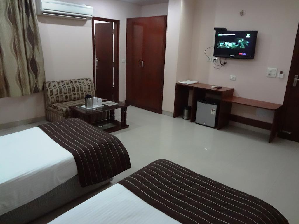 Hotel Kyron Delhi  Rum bild