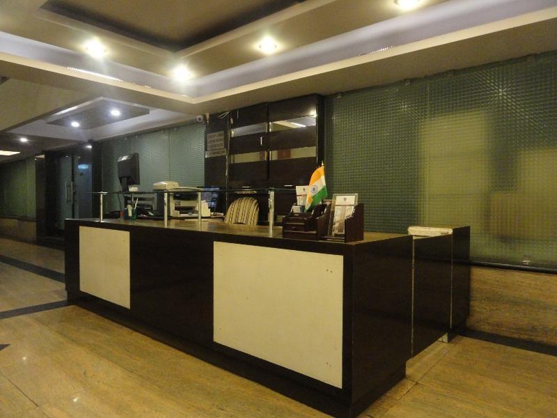 Hotel Kyron Delhi  Exteriör bild