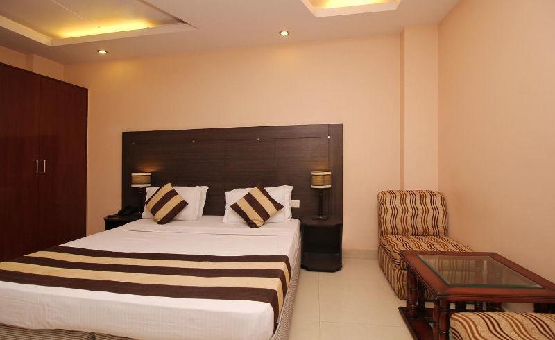 Hotel Kyron Delhi  Exteriör bild